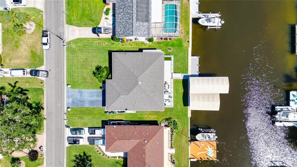 Exterior, Drone