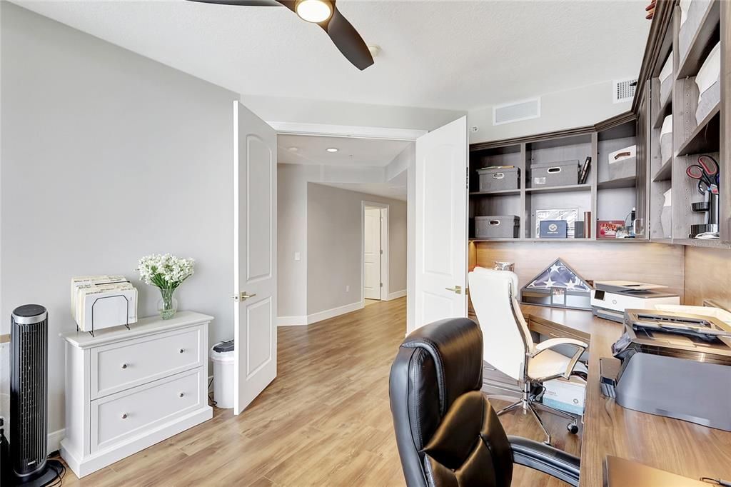 Home Office, Interior, Recessed Lighting, Wood Texture Flooring