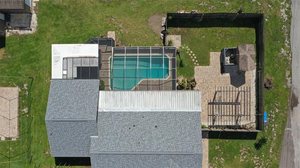 Exterior, Drone