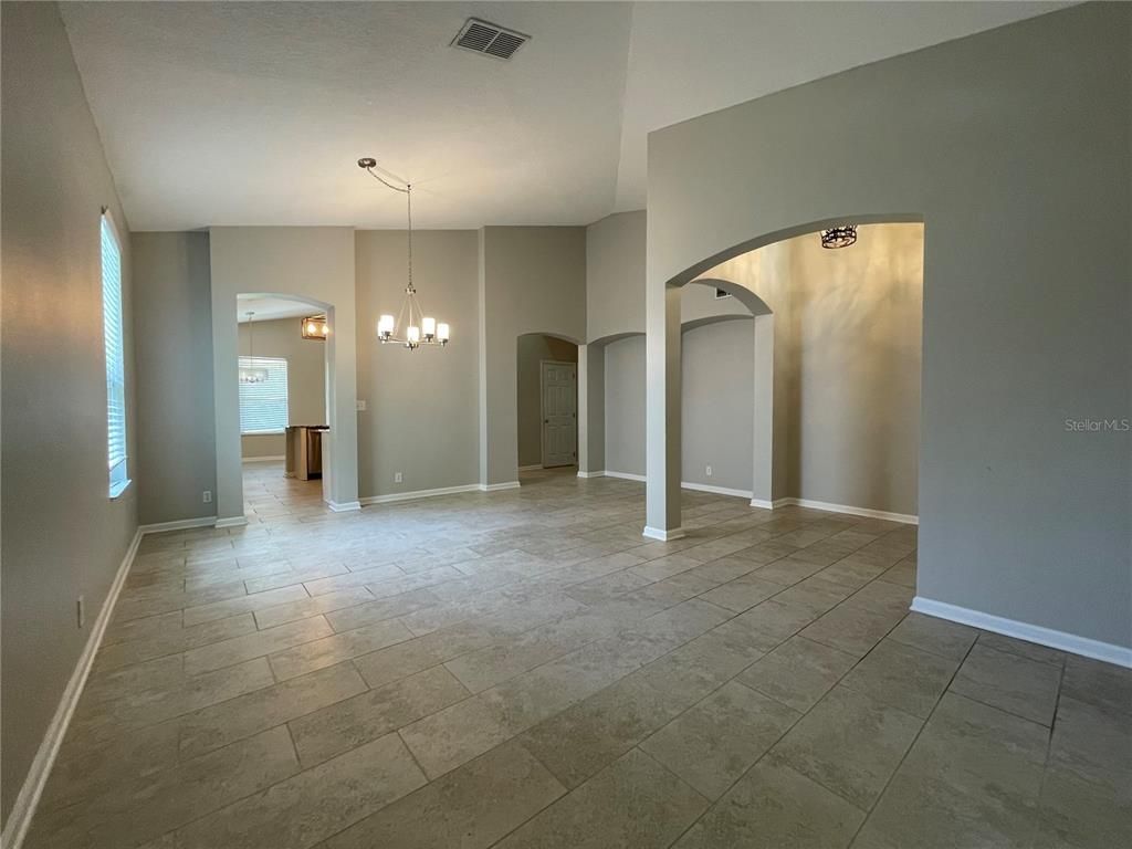 Empty room, Interior, Pendant Lights
