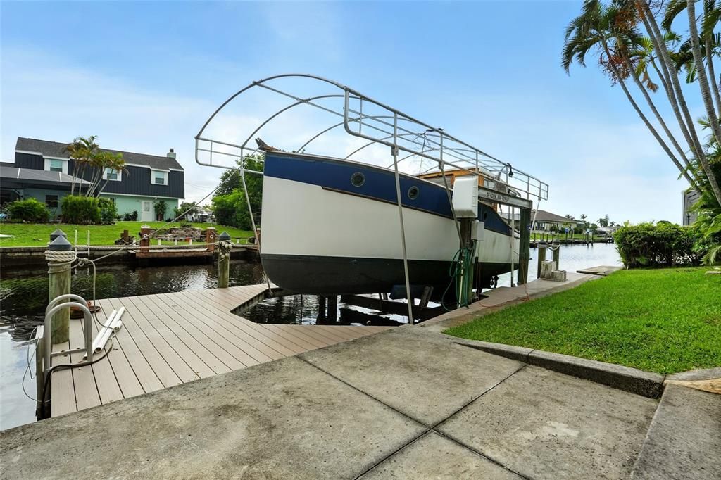 Exterior, Water