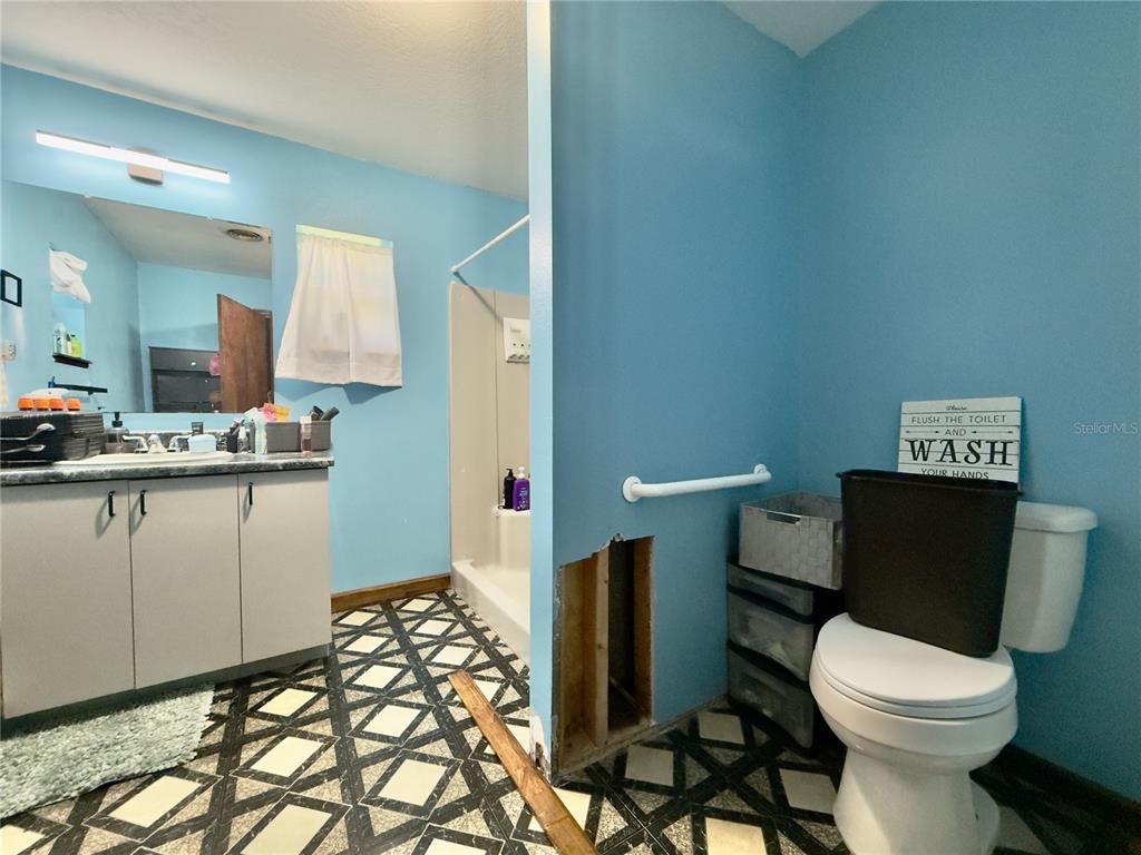 Bathroom, Interior