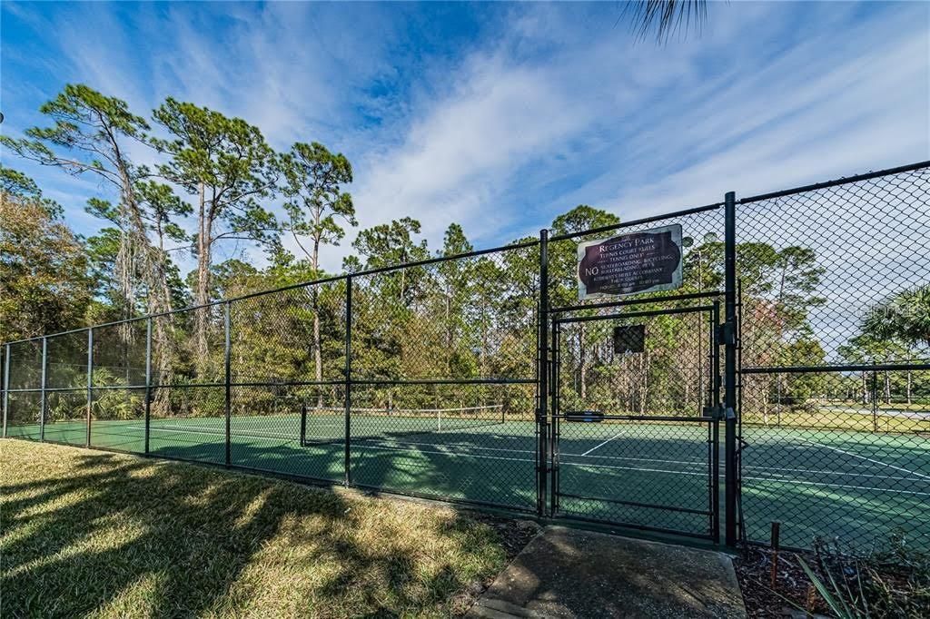 Exterior, Tennis Courts