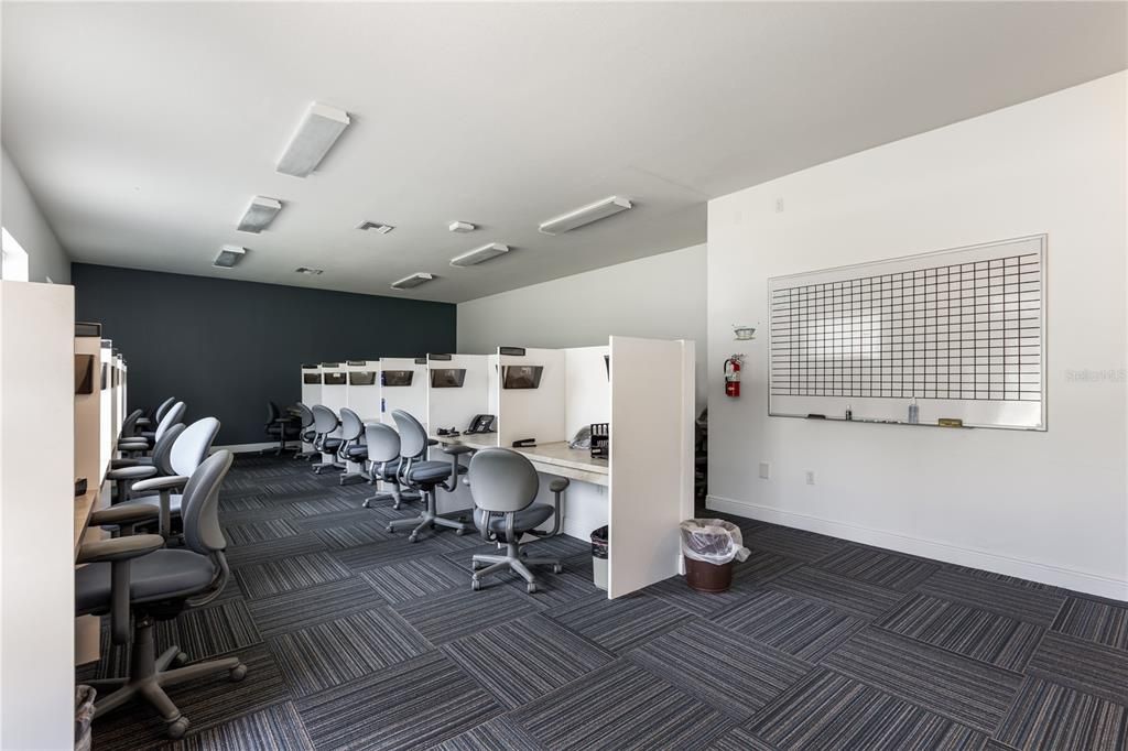 Home Office, Interior