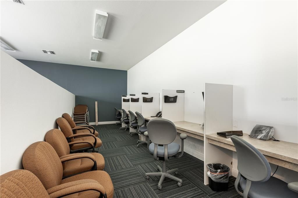 Home Office, Interior