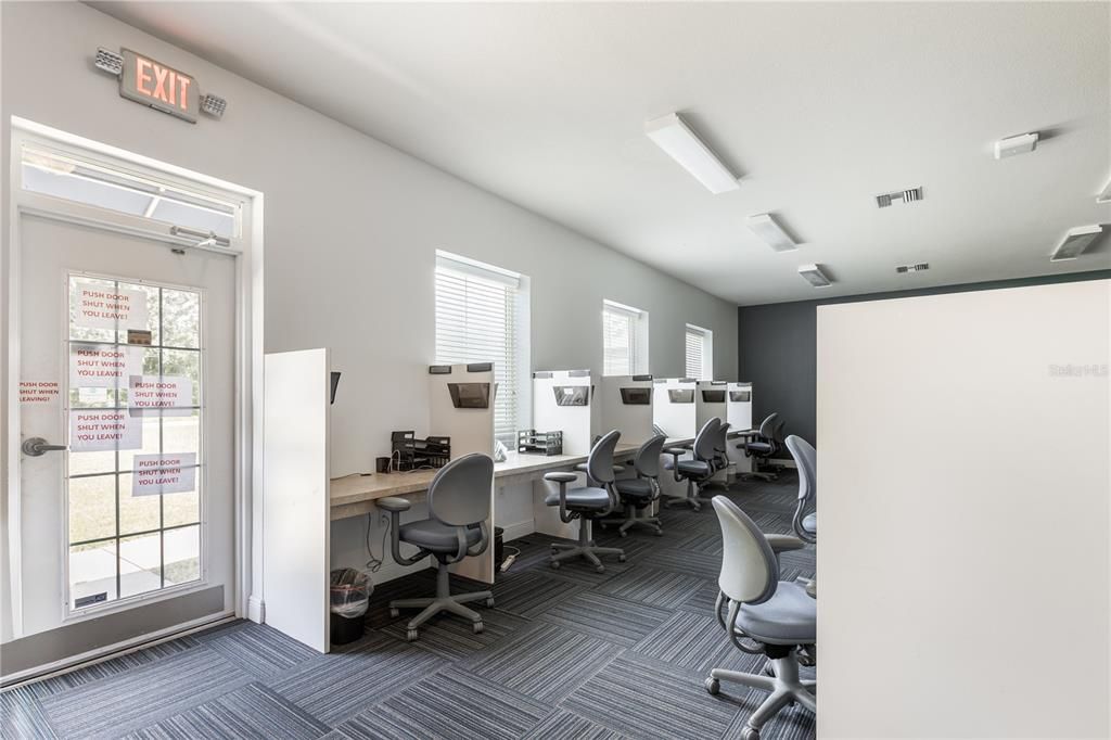 Home Office, Interior