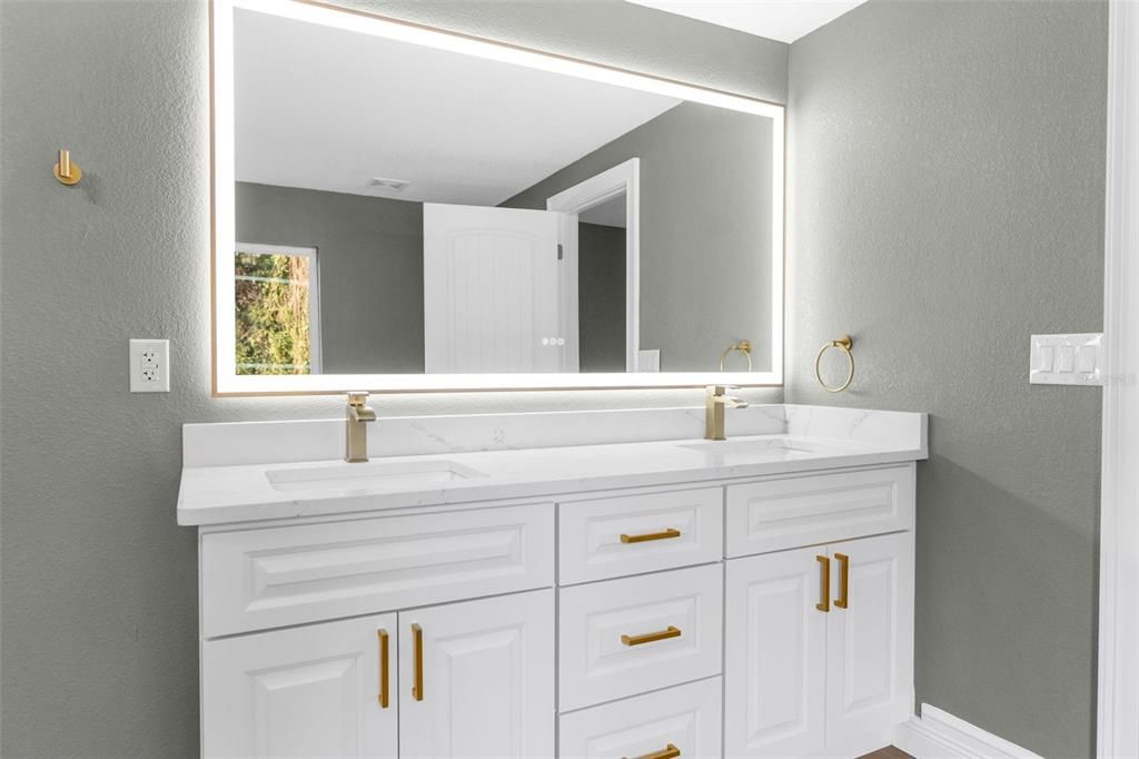 Bathroom, Dual Sink Vanities, Interior