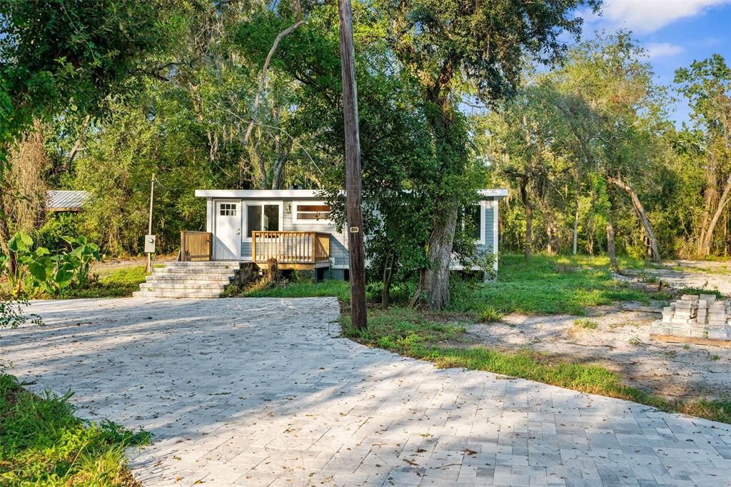 Backyard, Exterior