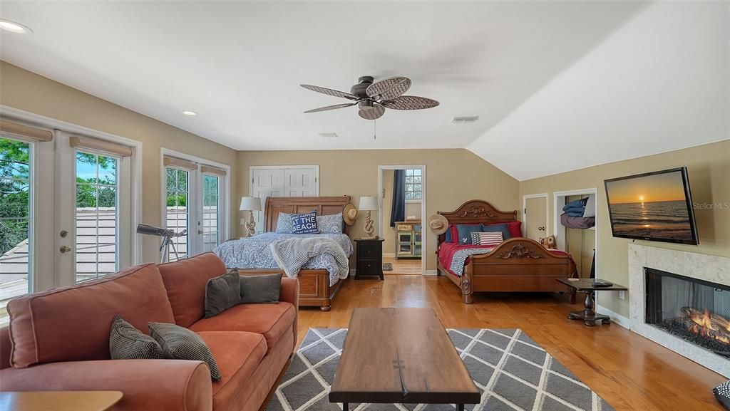 Bedroom, Fireplace, Interior, Recessed Lighting, Wood Texture Flooring