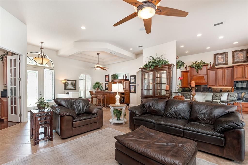 Dining room, Interior, Kitchen, Living room, Pendant Lights, Recessed Lighting, Wood Texture Flooring
