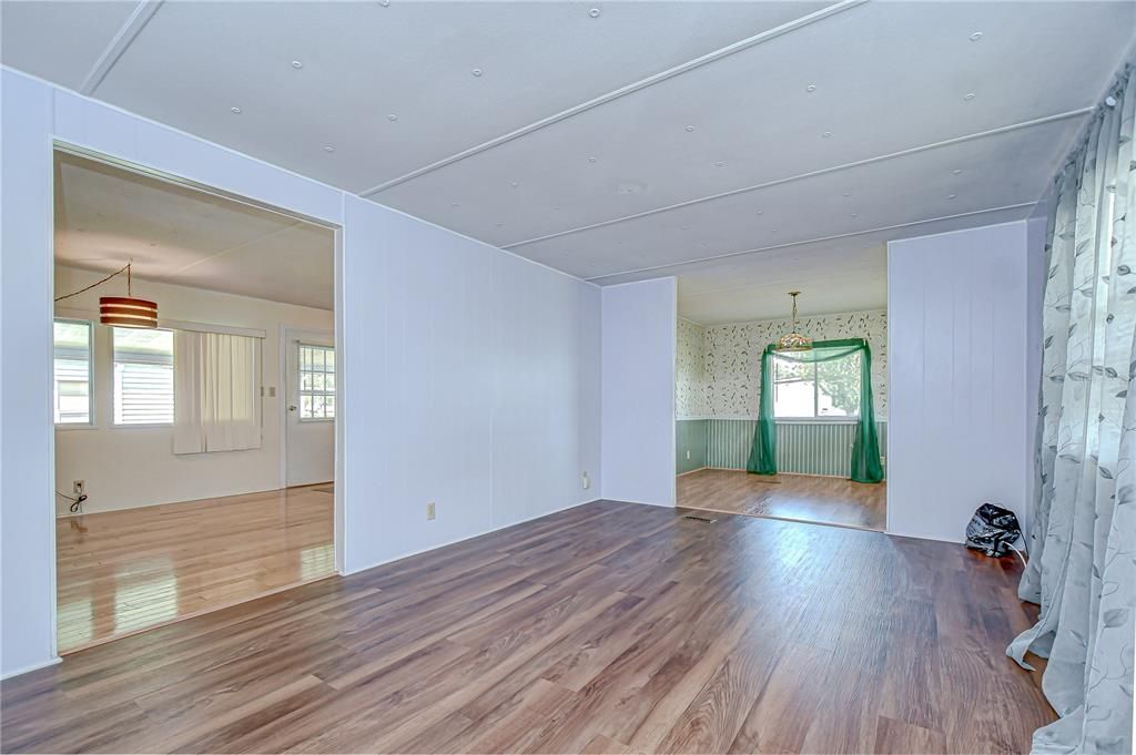 Empty room, Interior, Pendant Lights, Wood Texture Flooring
