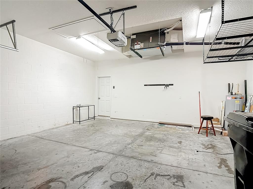 Garage, Interior