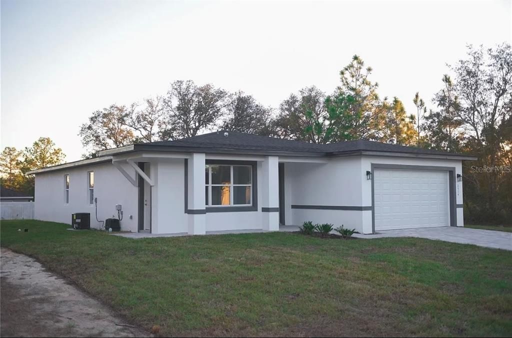 Attached, Backyard, Exterior, Facade, Ranch