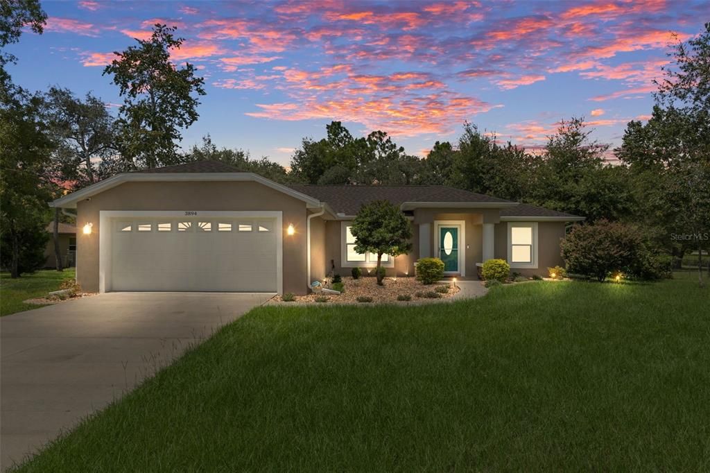 Attached, Backyard, Exterior, Facade, Ranch