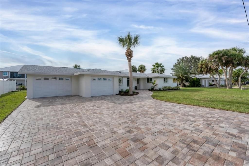 Attached, Backyard, Exterior, Facade, Ranch
