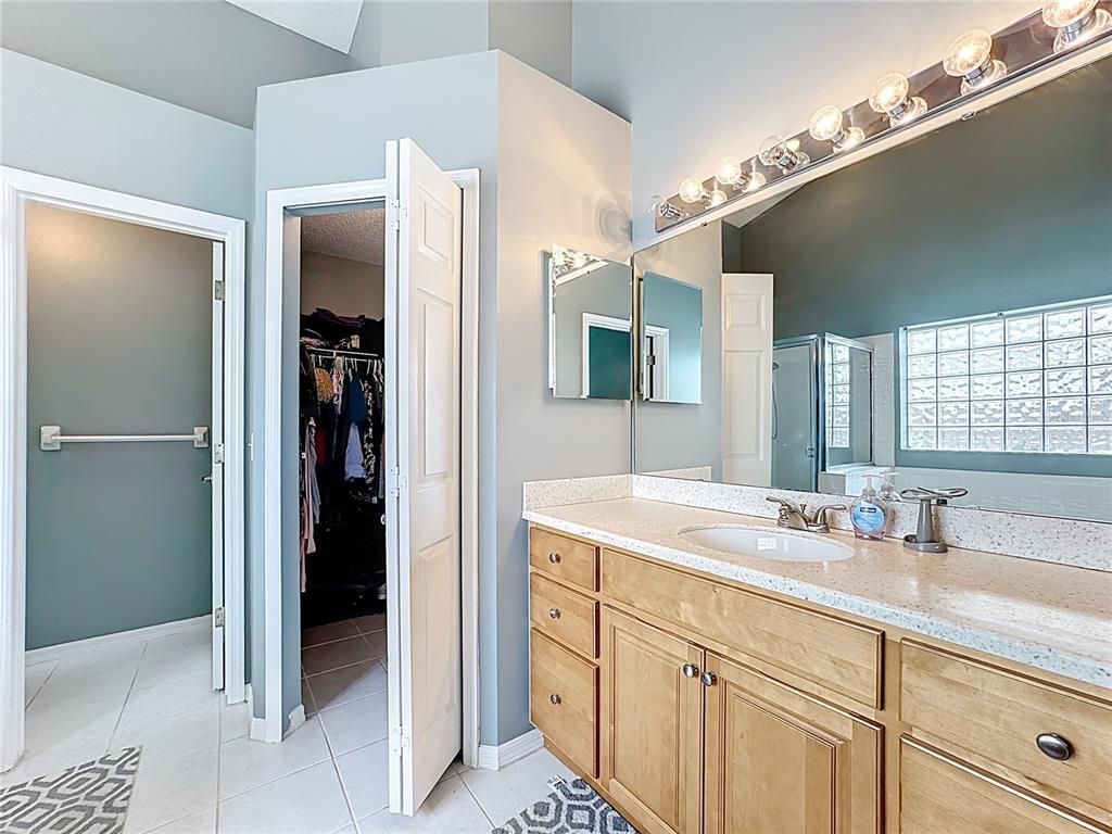 Bathroom, Dual Sink Vanities, Interior, Walk-in Closets