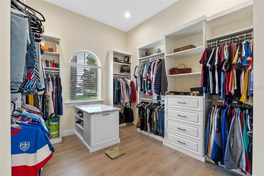 Interior, Recessed Lighting, Walk-in Closets, Wood Texture Flooring