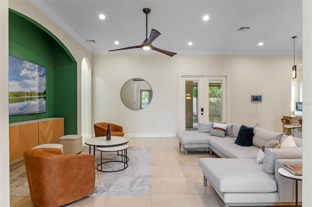 Interior, Living room, Pendant Lights, Recessed Lighting
