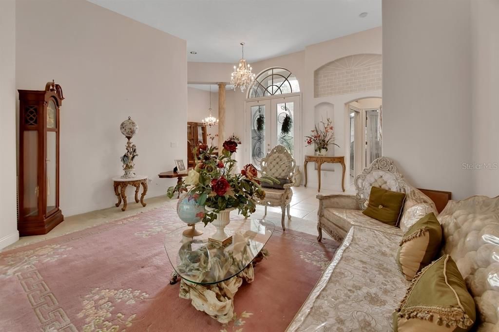 Chandelier, Dining room, Interior, Living room, Recessed Lighting
