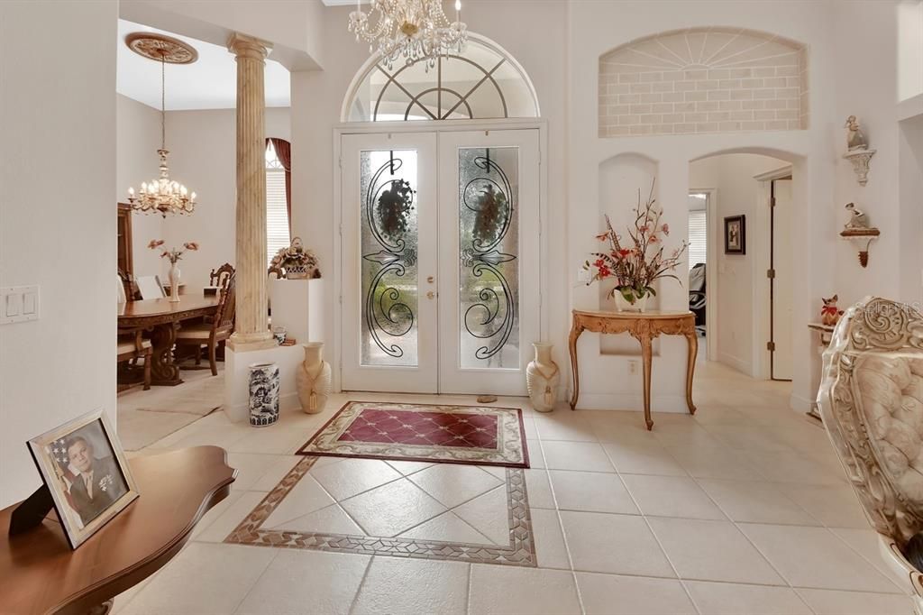 Chandelier, Dining room, Interior