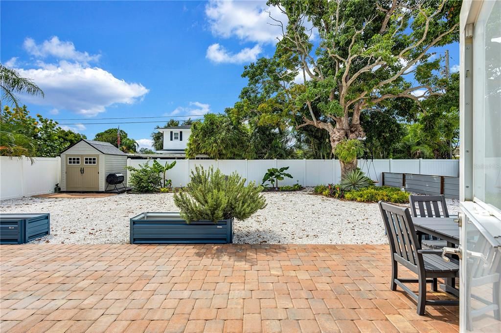 Backyard, Exterior