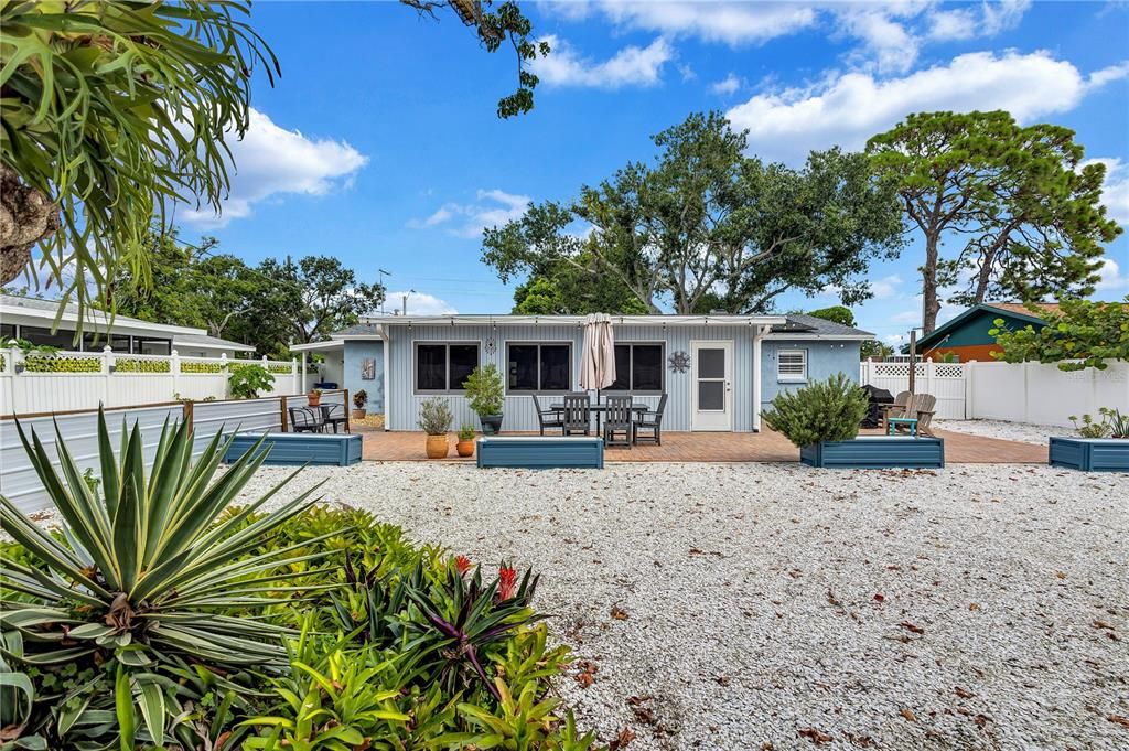 Backyard, Exterior