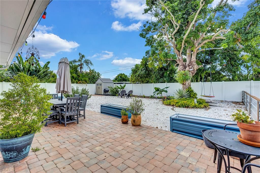 Backyard, Exterior