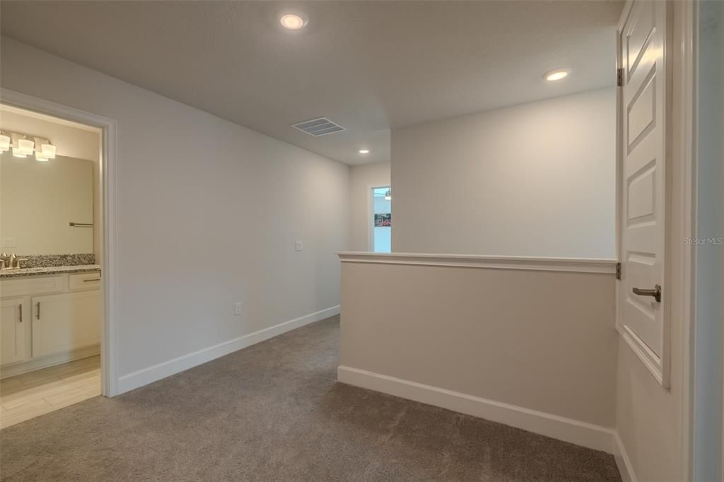Bathroom, Empty room, Interior, Recessed Lighting