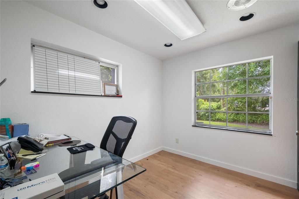 Home Office, Interior, Recessed Lighting, Wood Texture Flooring