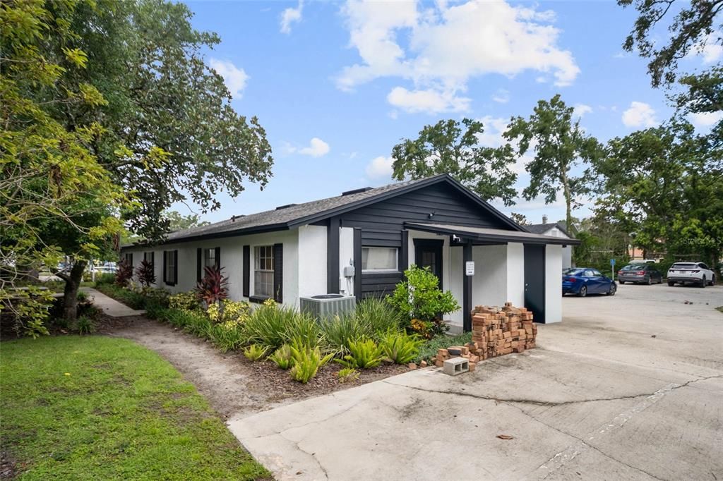 Backyard, Exterior, Facade, Ranch