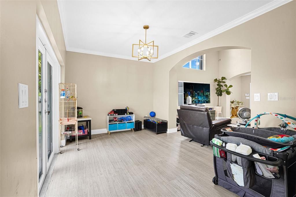 Interior, Pendant Lights, Wood Texture Flooring
