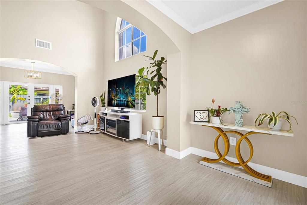 Chandelier, Interior, Living room, Wood Texture Flooring