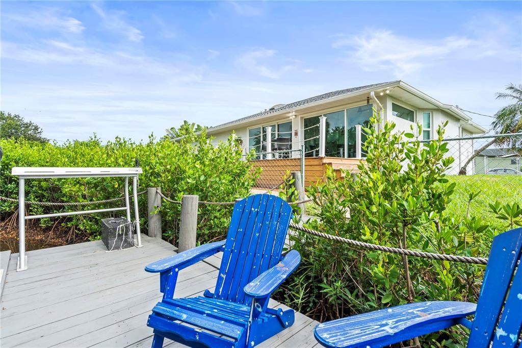 Backyard, Exterior