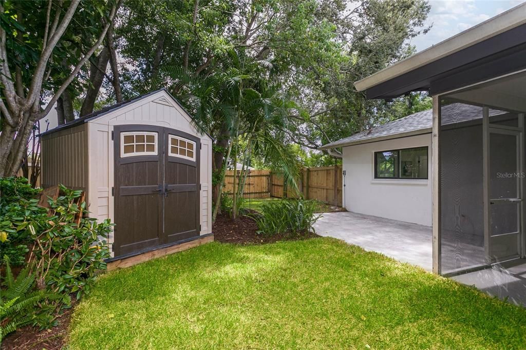 Backyard, Exterior