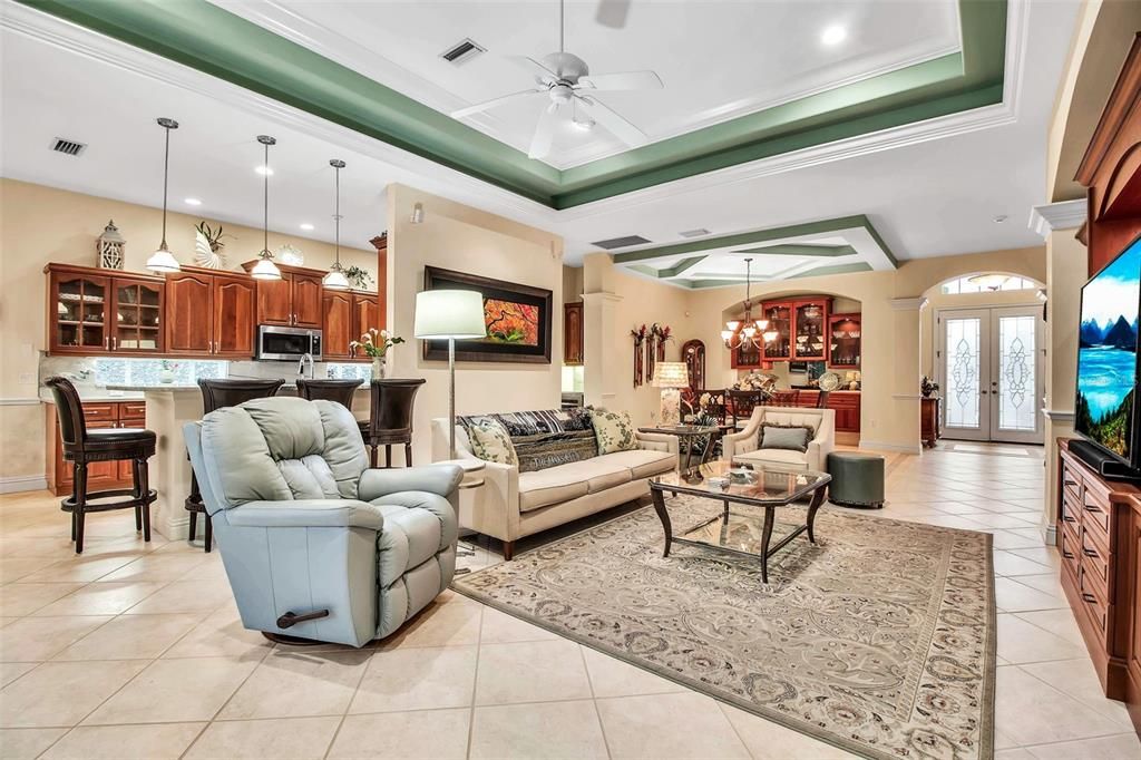 Chandelier, Interior, Kitchen, Living room, Pendant Lights, Recessed Lighting
