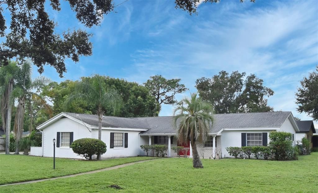 Backyard, Exterior, Facade, Ranch