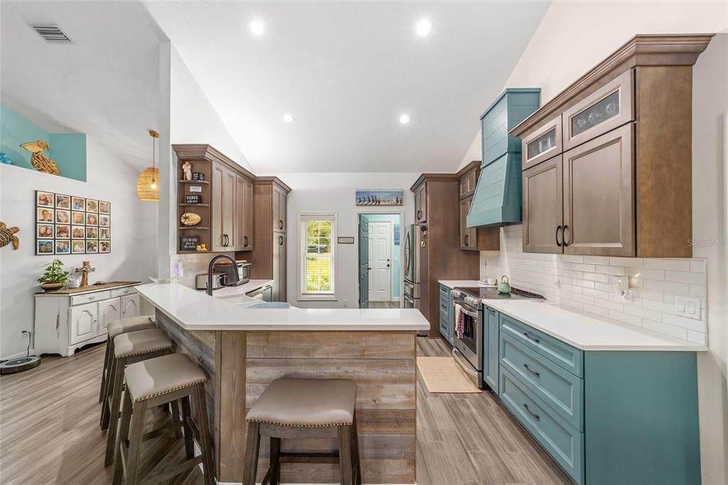 Interior, Kitchen, Pendant Lights, Recessed Lighting, Wood Texture Flooring