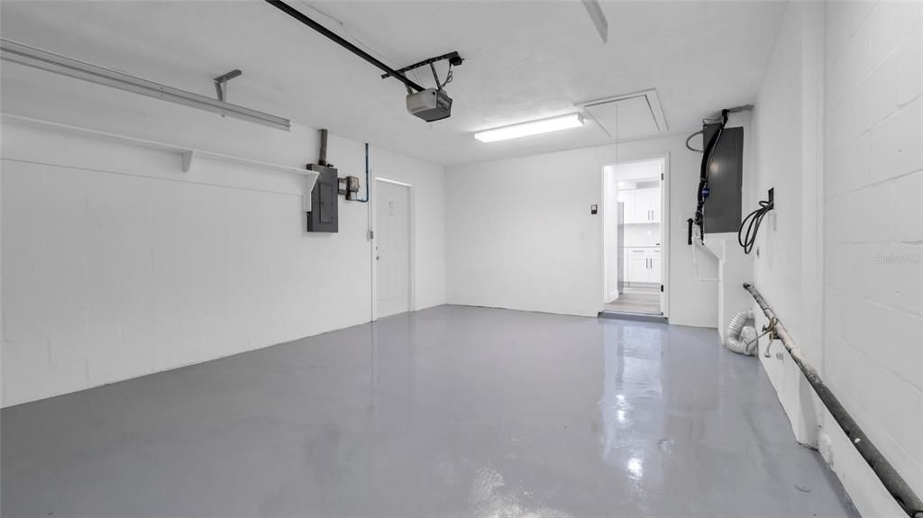 Garage, Interior