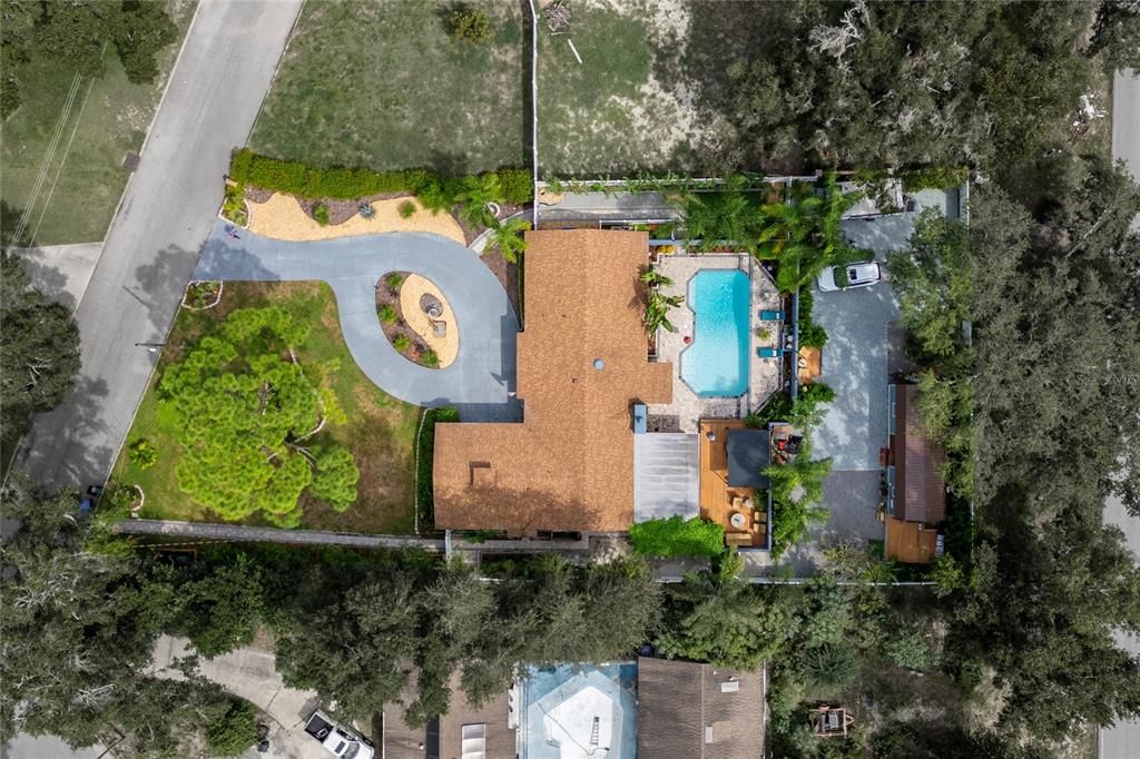 Exterior, Drone