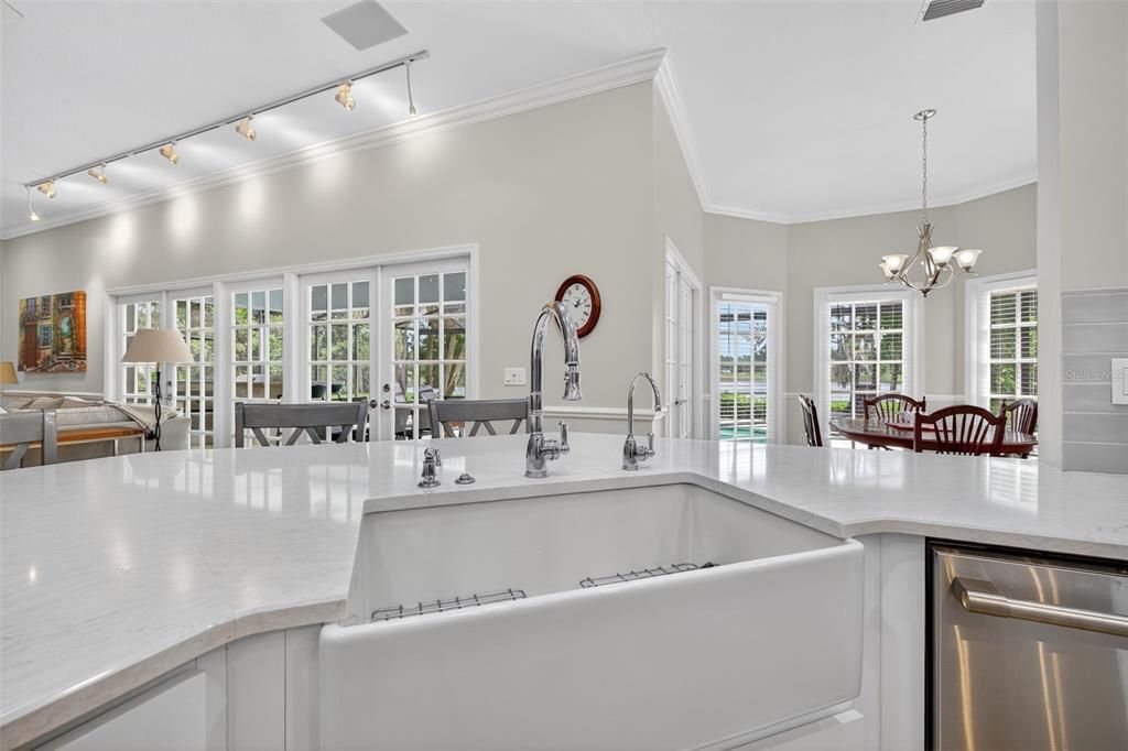 Chandelier, Dining room, Interior, Kitchen