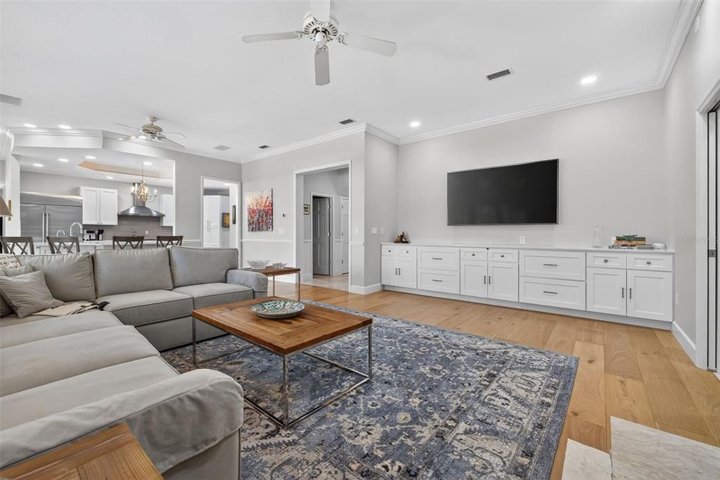 Dining room, Interior, Kitchen, Living room, Recessed Lighting, Wood Texture Flooring