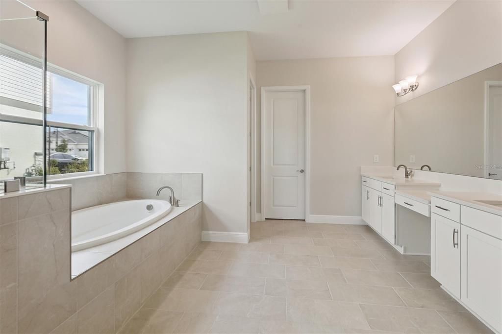 Bathroom, Dual Sink Vanities, Interior