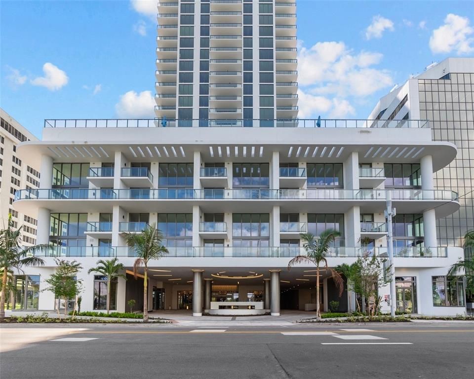 Exterior, Facade, Condo Building