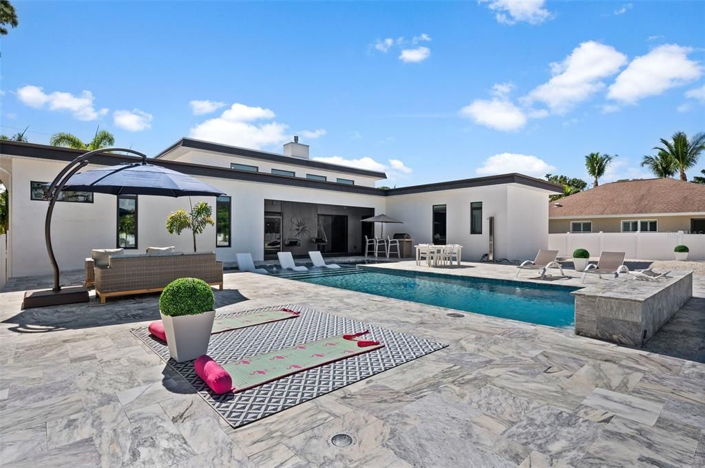 Exterior, Pool