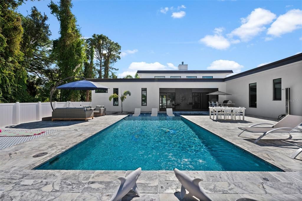 Exterior, Pool