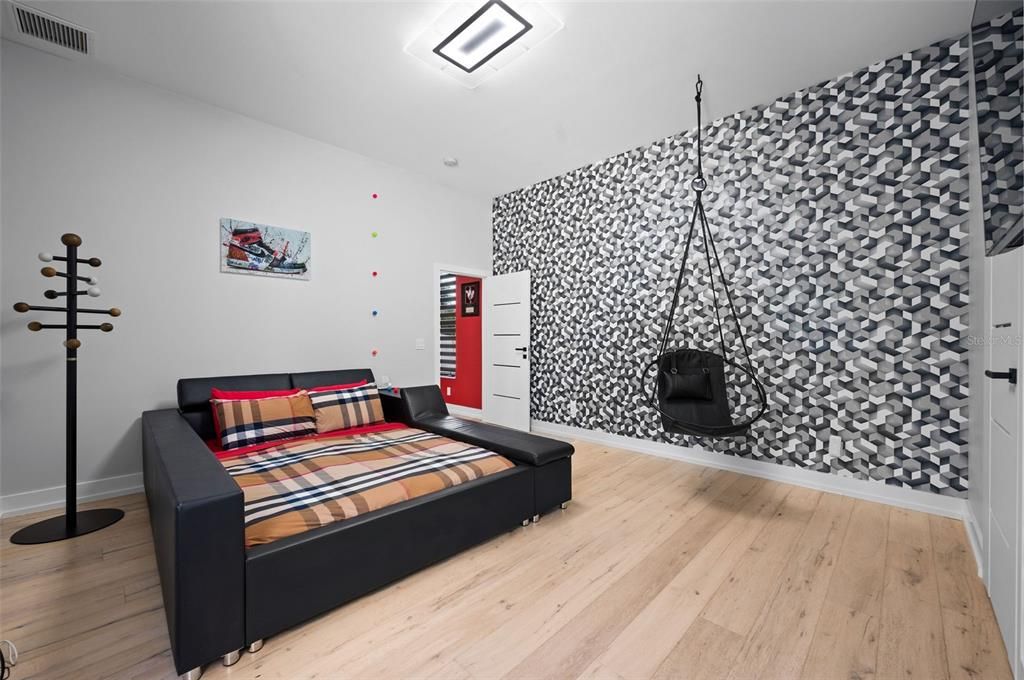 Interior, Pendant Lights, Wood Texture Flooring