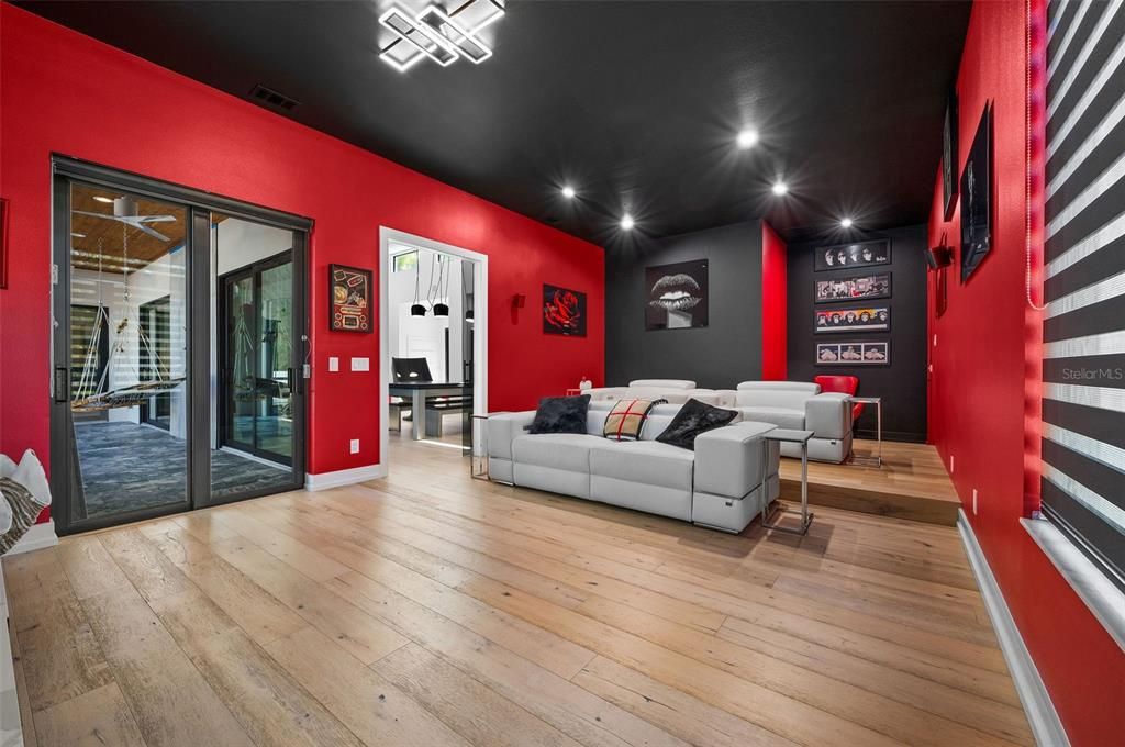 Interior, Living room, Recessed Lighting, Wood Texture Flooring