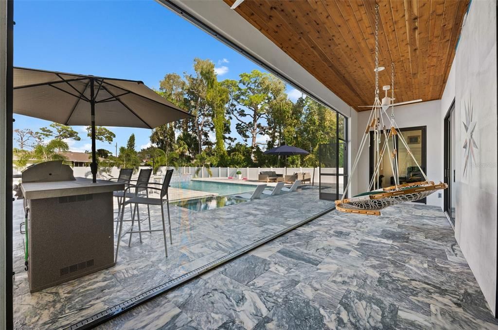Exterior, Outdoor Kitchen, Pool