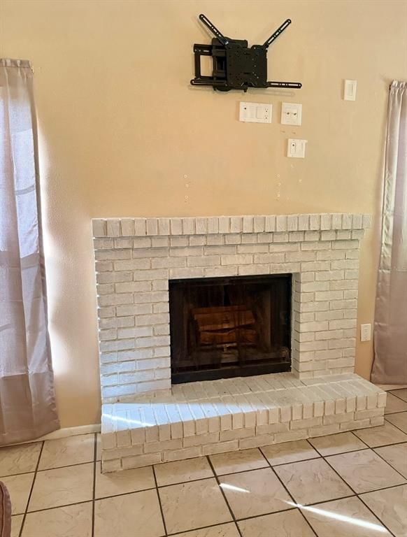 Fireplace, Interior