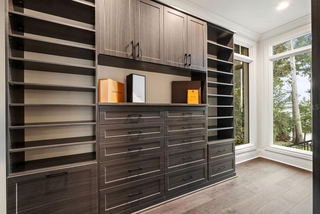 Interior, Recessed Lighting, Walk-in Closets, Wood Texture Flooring